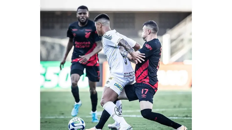 Santos e Athletico-PR no primeiro turno. - Foto: Staff/Santos FC