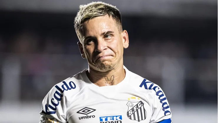 Soteldo sofre com o Vasco após Santos ser rebaixado para a Série B - Foto: Abner Dourado/AGIF