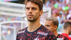 BA - SALVADOR - 13/05/2023 - BRASILEIRO A 2023, BAHIA X FLAMENGO - Rodrigo Caio jogador do Flamengo durante aquecimento antes da partida contra o Bahia no estadio Arena Fonte Nova pelo campeonato BRASILEIRO A 2023. Foto: Renan Oliveira/AGIF