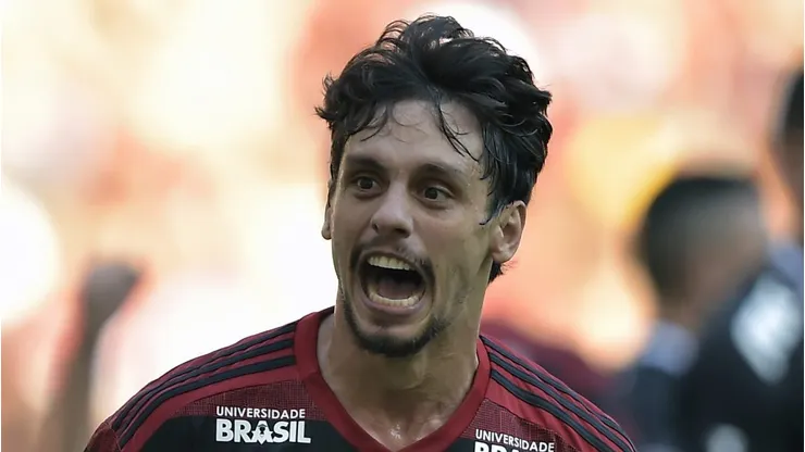 Rodrigo Caio está de saída do Flamengo Foto: Thiago Ribeiro/AGIF