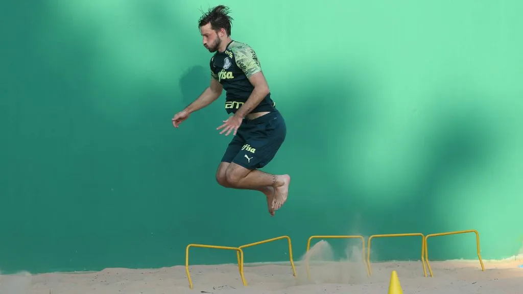 Matías Viña está na mira do Corinthians para 2024. Foto: César Greco- Flickr oficial Palmeiras