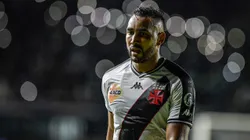 Torcida cobra o elenco do Vasco. Thiago Ribeiro/AGIF