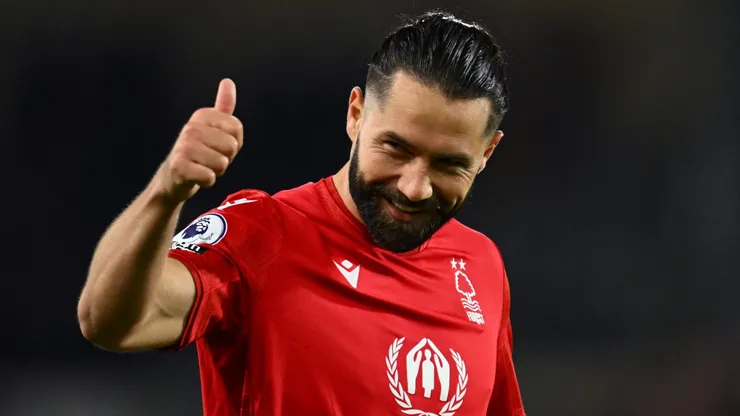 Felipe, ex-Corinthians, atua no Nottingham Forest, mas tem negócio aberto com rival, diz jornalista - Foto: Clive Mason/Getty Images