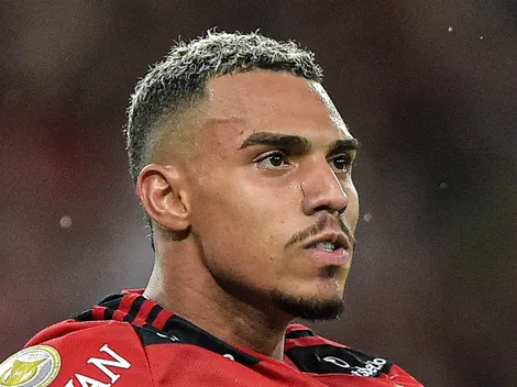 Corinthians age para fechar com Matheuzinho e mais um do Flamengo