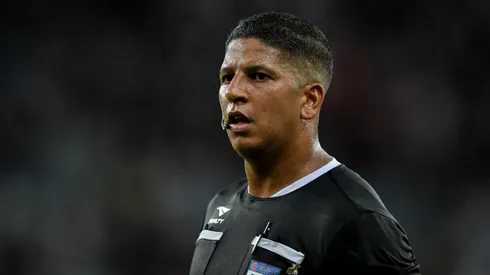 Tarcizo errou em lances de Vasco x Bangu - Foto: Thiago Ribeiro/AGIF.