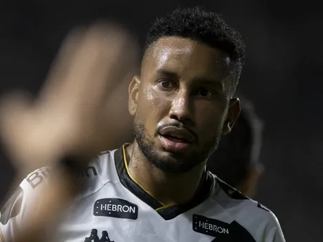 Jair vai a loucura com atitude tomada pela arbitragem na partida diante do Bangu