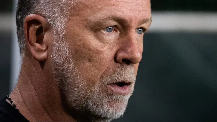 Mano Menezes não resistiu e caiu no Corinthians após derrota para o Novorizontino. Foto: Leonardo Hubbe/AGIF