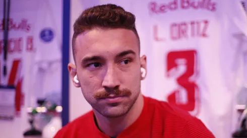 Foto de Ari Ferreira/Red Bull Bragantino - Léo Ortiz pelo Bragantino em partida na Copa Sul-Americana de 2021