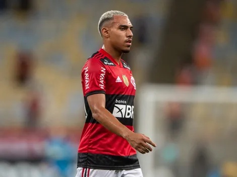 R$ 21,2 milhões: Flamengo recebe proposta do Botafogo por Matheuzinho