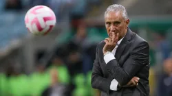 Tite comandando o Flamengo durante o Campeonato Brasileiro 2023. Foto: Pedro H. Tesch/Getty Images