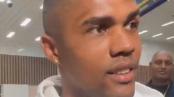 Douglas Costa chega ao Rio de Janeiro para assinar com o Fluminense. Foto: Reprodução | Twitter: Cauã Tinoco