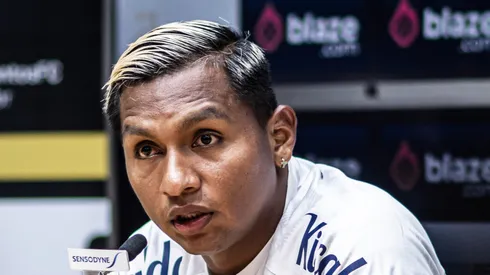 Morelos reduziu salário e ficou no Santos. Foto: Raul Baretta/ SantosFC.