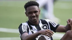 Jeffinho veio do Lyon por empréstimo . Foto: Jorge Rodrigues/AGIF