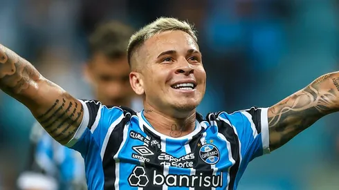 Foto: Lucas Uebel/Grêmio FBPA - Soteldo comemorando pelo Grêmio em partida no Campeonato Gaúcho