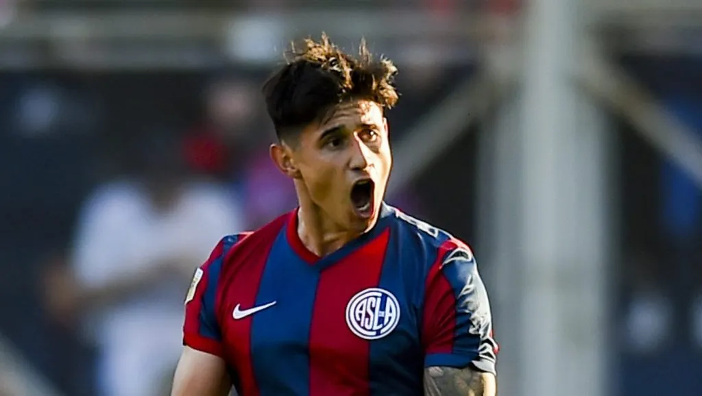 Adam Bareiro durante partida pelo San Lorenzo. Foto: Marcelo Endelli/Getty Images