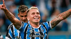 Soteldo comemorando gol pelo Imortal. Foto: Maxi Franzoi/AGIF