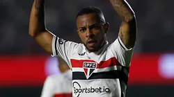 Foto: Miguel Schincariol/Getty Images - Wellington comemorando pelo São Paulo na semifinal da Copa do Brasil de 2023, contra o Corinthians