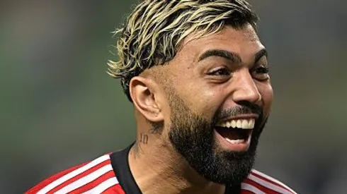 Foto: Pedro Vilela/Getty Images - Gabigol em partida pelo Flamengo no Campeonato Brasileiro de 2023