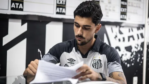 João Basso está com negociações avançadas pelo Santos para ser emprestado a time chinês - Foto: Raul Baretta/Santos