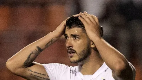 Corinthians confirmou situação de Gustavo Henrique - Foto: Daniel Vorley/AGIF