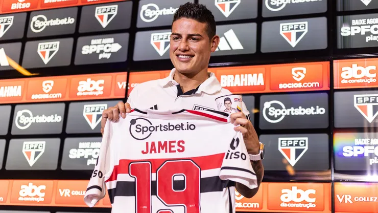 James Rodríguez, meia do São Paulo FC - Foto: Abner Dourado/AGIF