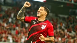 David Terans já está no Rio de Janeiro. Foto: Gabriel Machado/AGIF