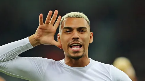Matheuzinho durante jogo pelo Flamengo. Foto: Heuler Andrey/Getty Images
