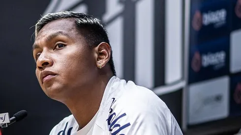 Santos anuncia permanência de Morelos e torcida aprova. Fotos: Raul Baretta/ SantosFC.