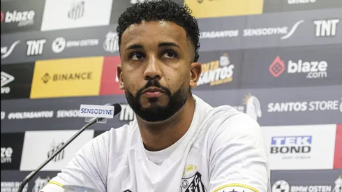 Jorge revela quando retorna aos gramados. . Foto: Reinaldo Campos/AGIF