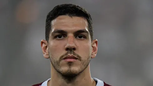 Nino ex-Fluminense se envolve em negócio que pode ajudar o Flamengo Foto: Thiago Ribeiro/AGIF