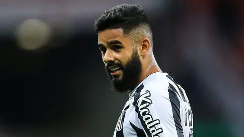 Felipe Jonatan pode estar dando adeus ao Peixe - Foto: Pedro H. Tesch/AGIF