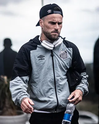 Lucas Lima em 2023. Fotos: Raul Baretta/ Santos FC.