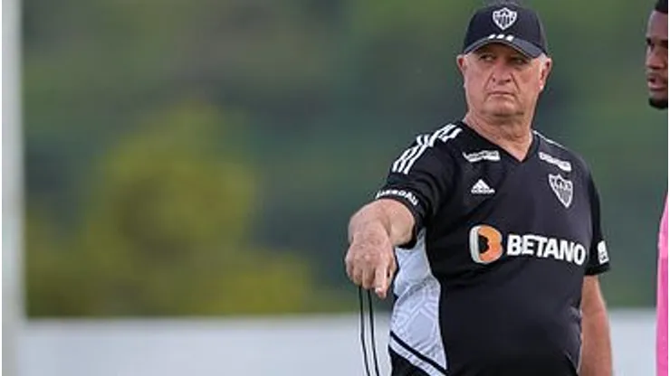 Meia fala sobre a manutenção do Atlético pelo elenco e Felipão. Foto: Pedro Souza / Atlético