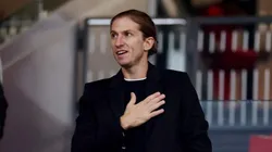 Filipe Luís está de volta ao Flamengo, mas agora fora dos gramados