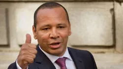 Neymar pai vai se reunir com a diretoria do Santos