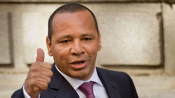 Neymar pai vai se reunir com a diretoria do Santos
