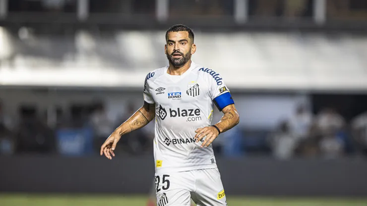 Tomás Rincón, meio-campista e capitão do Santos - Foto: Abner Dourado/AGIF