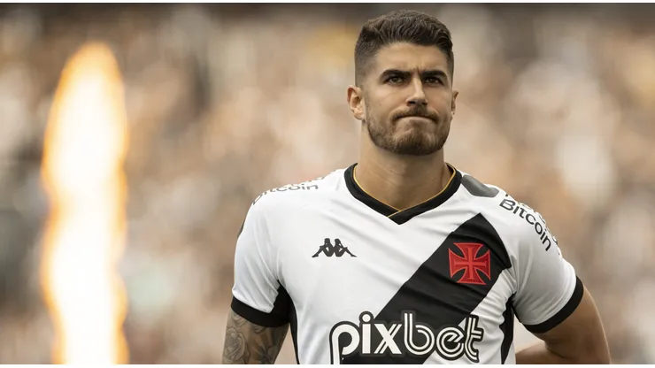 Pedro Raul ex-jogador do Vasco durante partida contra o Botafogo no estadio Engenhao pelo campeonato Brasileiro A 2023. Foto: Jorge Rodrigues/AGIF