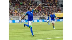 Foto: Leto Ribas/CBF - Kauã Elias em partida pela Seleção Brasileira