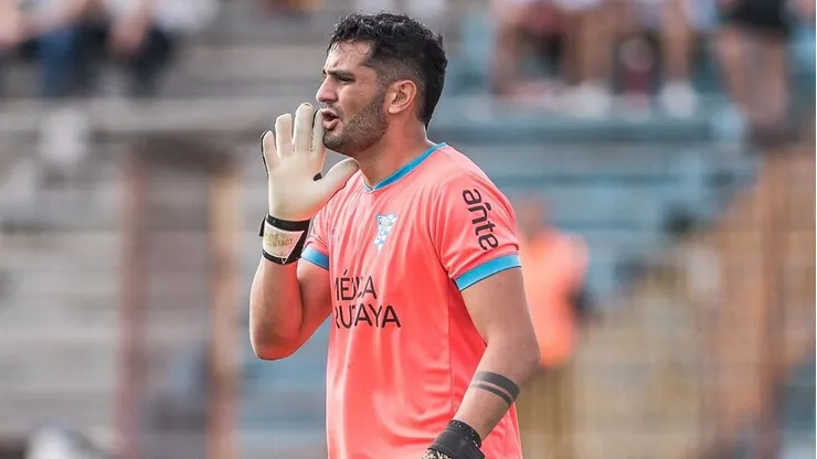 Goleiro Dario Denis, do Atlético Cerro-URU, foi oferecido ao Santos - Foto: Divulgação/AUF