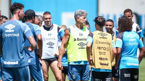 Renato Gaúcho comandando o time durante a pré-temporada de 2024. FOTO: LUCAS UEBEL/GREMIO FBPA