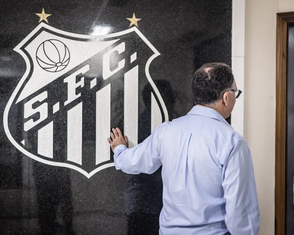 Presidente do Santos vem trabalhando nos bastidores.  Fotos: Raul Baretta/ Santos FC.