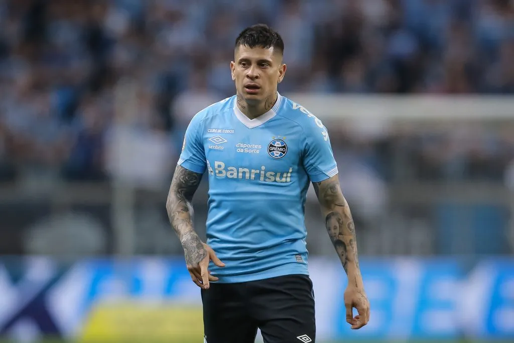 RS – PORTO ALEGRE – 22/07/2023 – BRASILEIRO A 2023, GREMIO X ATLETICO-MG – Iturbe jogador do Gremio durante partida contra o Atletico-MG no estadio Arena do Gremio pelo campeonato Brasileiro A 2023. Foto: Pedro H. Tesch/AGIF