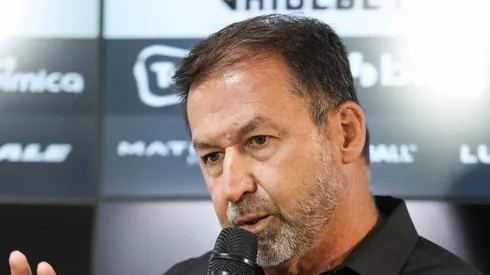 Augusto Melo fala sobre reforços. Foto: Marcello Zambrana/AGIF