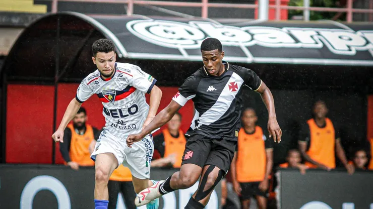 Lucas Eduardo sofreu opressão da torcida do Vasco. Foto: Matheus Lima / Vasco