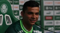 O jogador Bruno Rodrigues é apresentado como mais novo atleta da SE Palmeiras, na Academia de Futebol. (Foto: Cesar Greco/Palmeiras/by Canon)