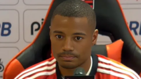 Foto: Reprodução/Fla TV - De la Cruz foi apresentado como novo jogador do Flamengo