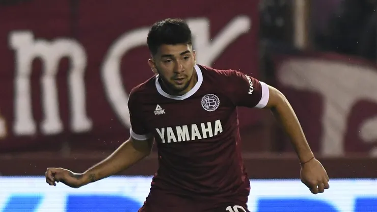 Meia está de volta ao Lanús. Foto: Rodrigo Valle/Getty Images