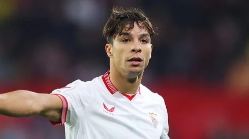 Óliver Torres em ação pelo Sevilla (ESP). Foto: Fran Santiago/Getty Images