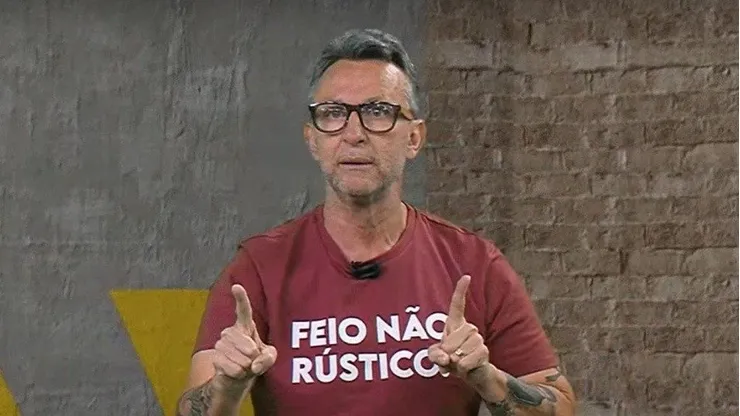 Neto durante apresentação do programa "Os Donos da Bola". Foto: Reprodução / TV Bandeirantes.